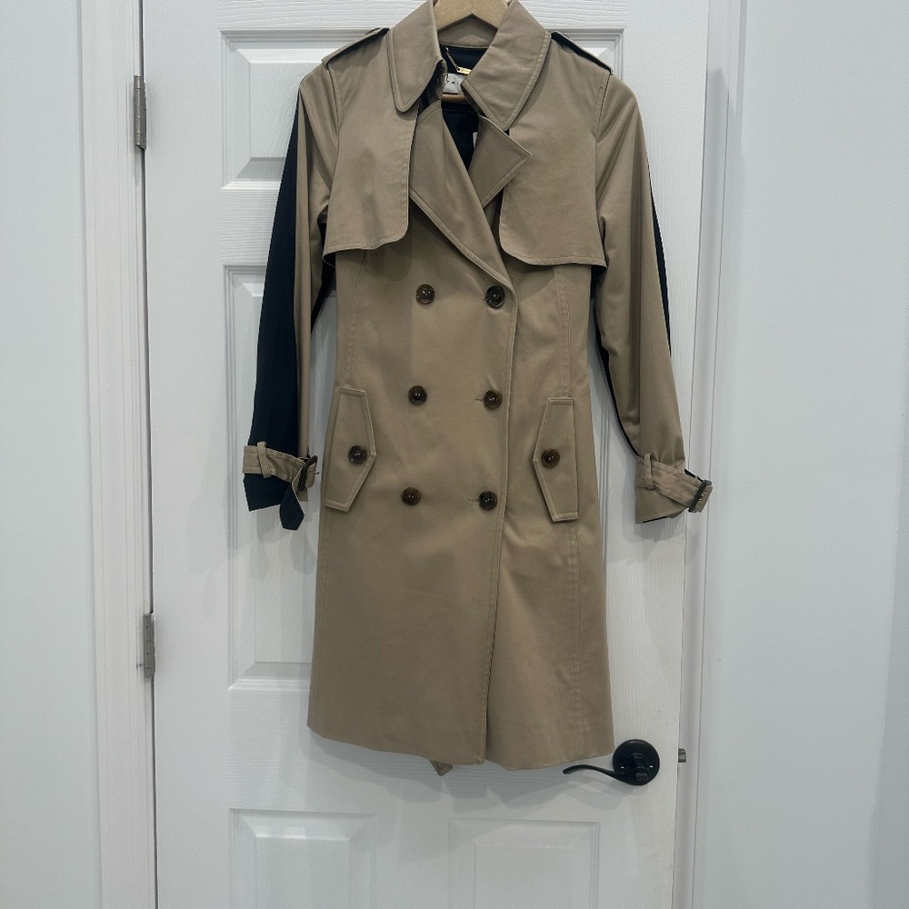 NWT Trina turk double breast beige black trench coat size 2